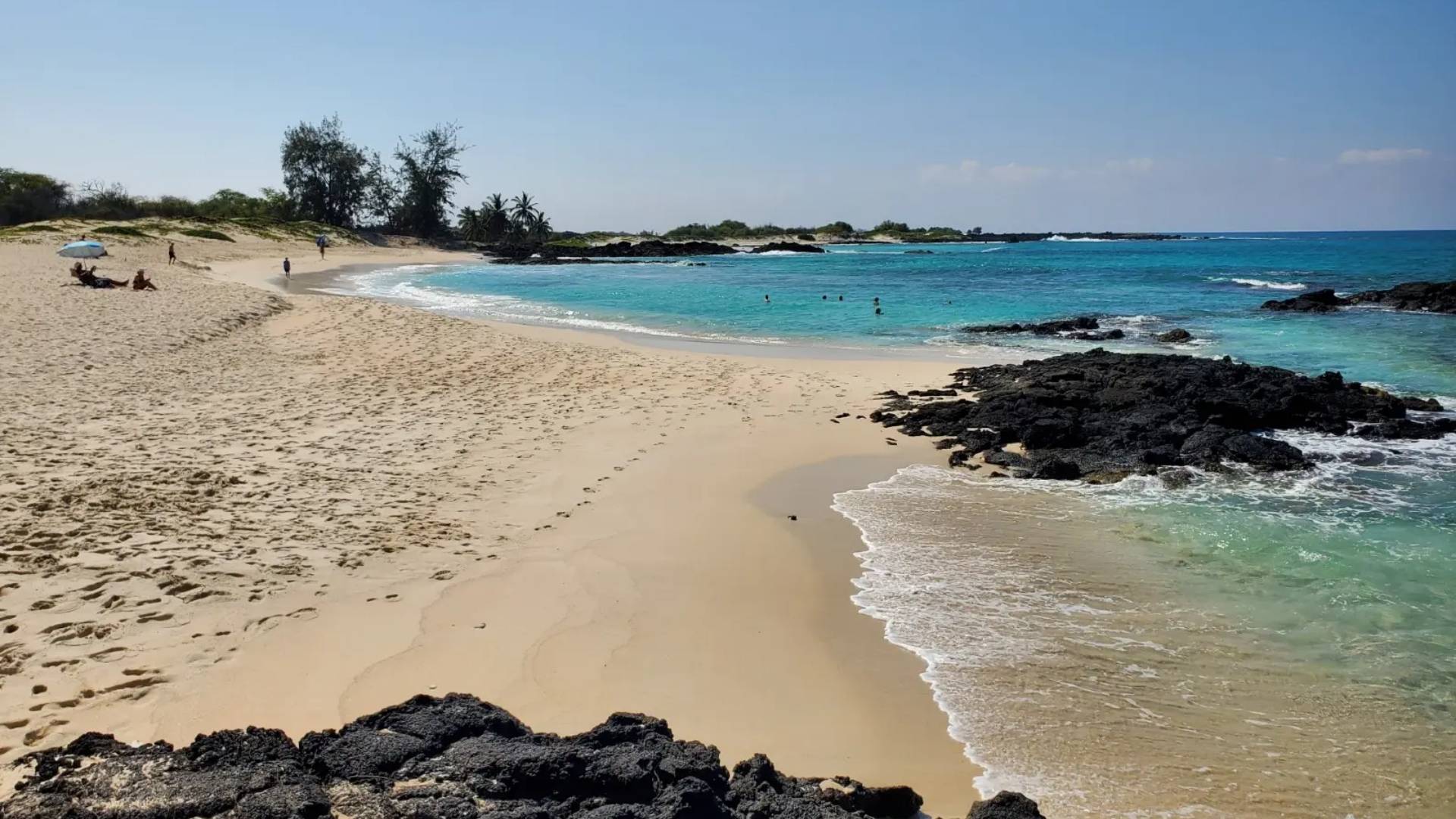 Top 15 Best Hawaii Nude Beaches You Can't Miss In 2025