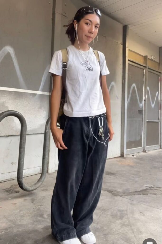 Boxy Tee Baggy Pant college island women - Back to School Clothing for Island Student Boxy Tee Baggy Pant college island women - Back to School Clothing for Island Student