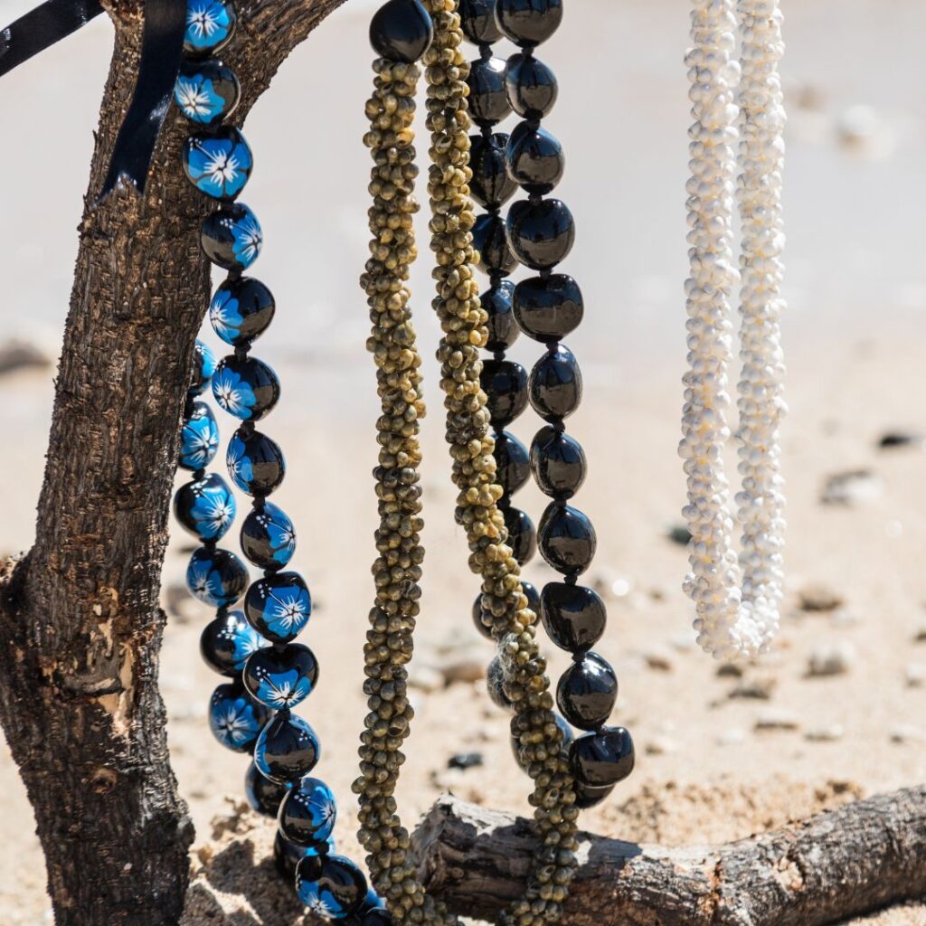 shell and kukui lei - what is the culture of the lei in hawaii shell and kukui lei