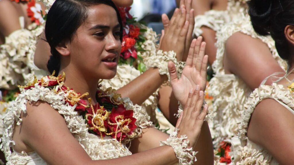 Tonga population - tongan people Population chart of the Kingdom of Tonga showing steady growth around 104,000 to 106,000 people in 2024
