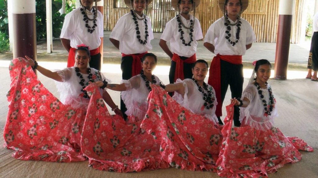 The traditional dress for Guam women, called the “mestiza,” and the loose shirt with long cotton trousers for men are both influenced by Spanish fashion.